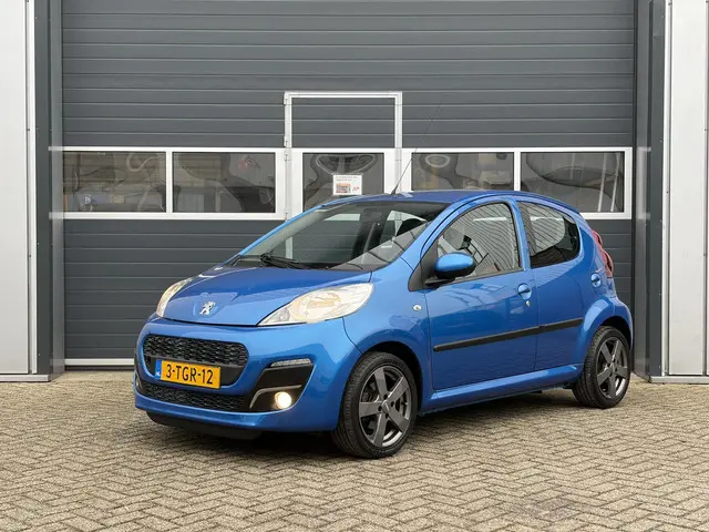 Peugeot 107 1.0 Active 2014 Benzine 2