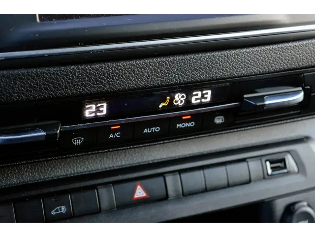 Opel Vivaro-e L2H1 Innovation 75 kWh 2021 Elektrisch 17