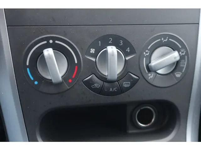 Opel Agila 1.0 Berlin 2014 Benzine 13