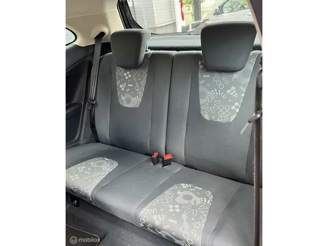 Ford Ka 1.2 Style start/stop AIRCO 2013 Benzine 12