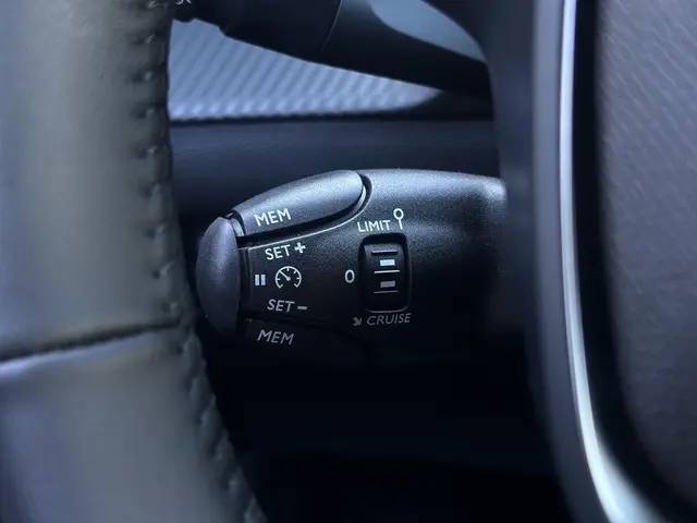 Peugeot e-2008 EV Business 54 kWh 2026 Elektrisch 34