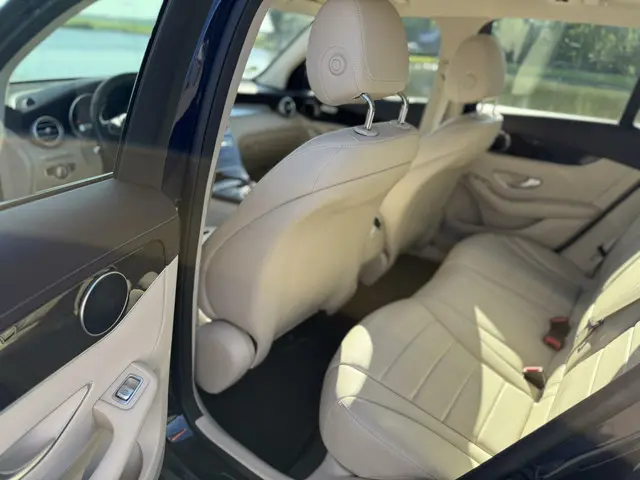 Mercedes-Benz GLC 350e 4MATIC 2018 Hybride Benzine 7