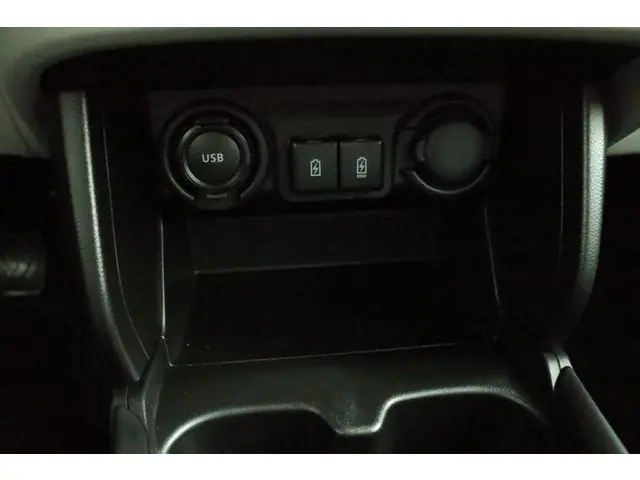 Suzuki Swift 1.2 Select Smart Hybrid 2025 Benzine 53