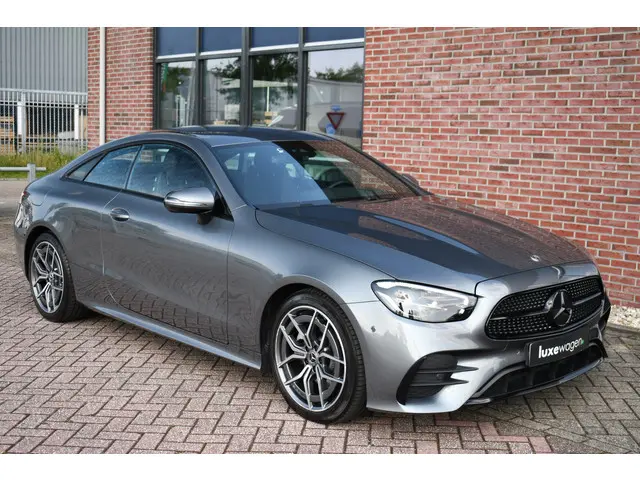 Mercedes-Benz E-Klasse Coupé 200 AMG Line 2020 Benzine 64