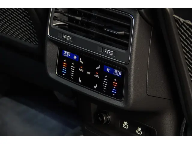Audi SQ8 4.0 TFSI Quattro 2024 Benzine 21