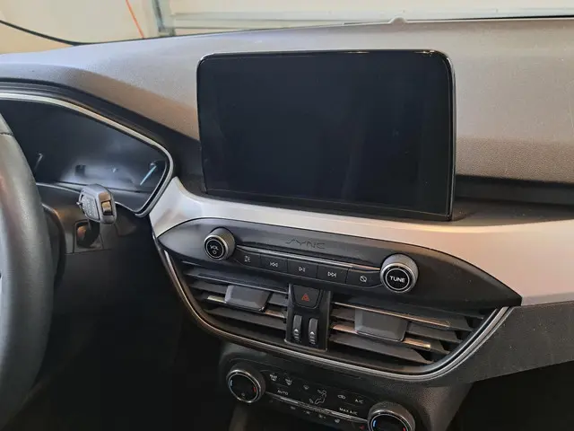 Ford Focus 1.0 EcoBoost Titanium Business 2018 Benzine 14