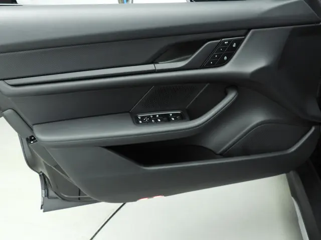 Porsche Taycan Cross Turismo 4 93 kWh 2022 Elektrisch 21