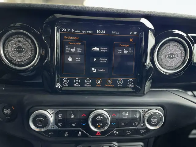Jeep Wrangler Unlimited 2.0T Sahara 2019 Benzine 34