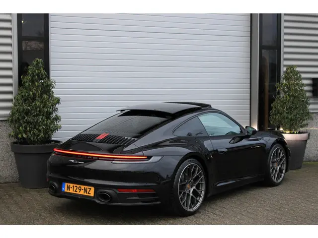 Porsche 911 3.0 Carrera 2020 Benzine 12