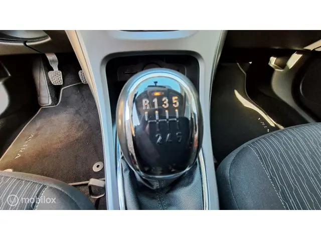 Opel Astra 1.4 Turbo Business + 2013 Benzine 25