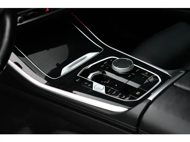 BMW X5 xDrive50e M-Sport 2023 Hybride Benzine 74