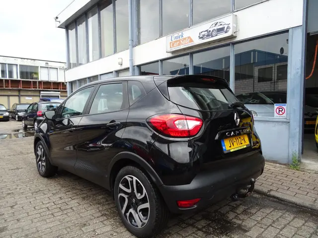 Renault Captur 0.9 TCe Expression 2013 Benzine 3