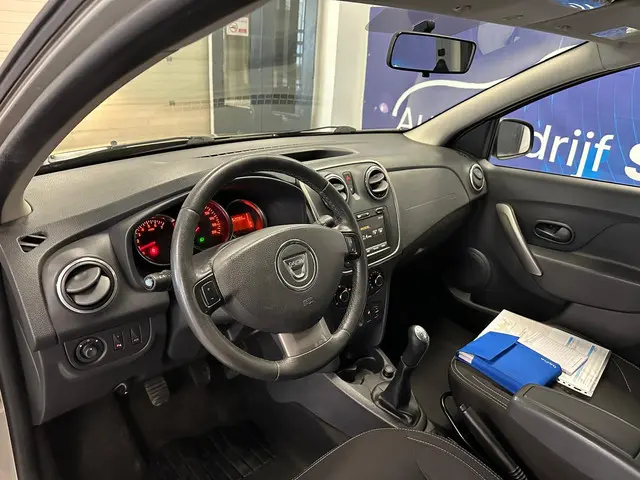 Dacia Logan MCV 0.9 TCe Prestige 2014 Benzine 11