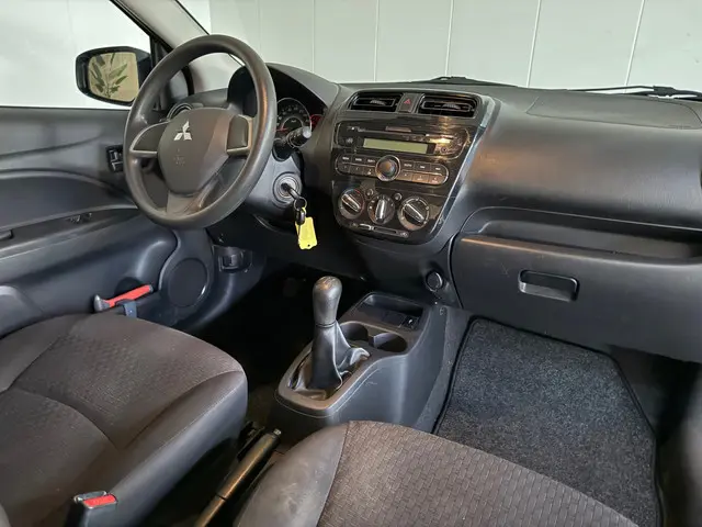 Mitsubishi Space Star 3