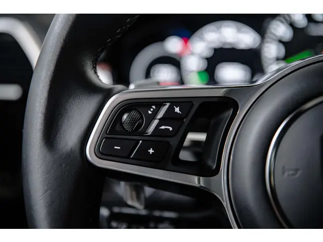Porsche Cayenne 3.0 E-Hybrid 2021 Hybride Benzine 24