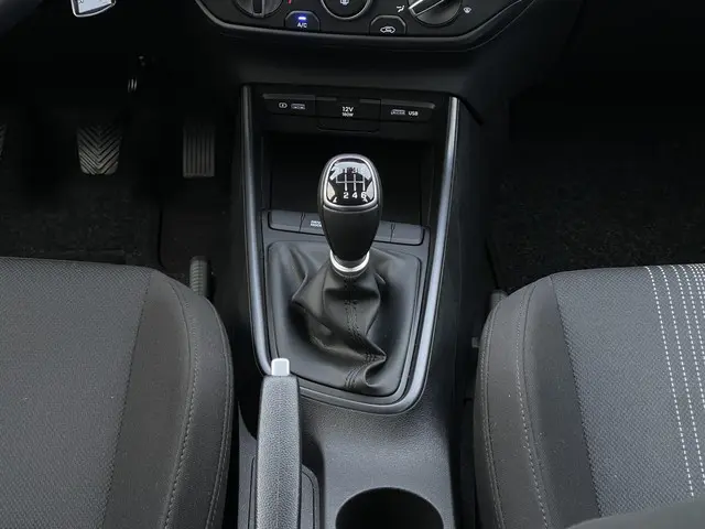 Hyundai Bayon 1.0 T-GDI i-Motion 2024 Benzine 17