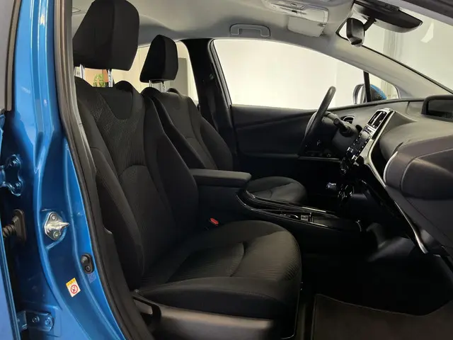 Toyota Prius 1.8 Dynamic 2019 Hybride Benzine 12