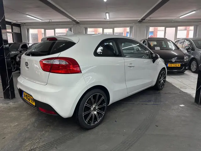 Kia Rio 1.2 CVVT Comfort Pack 2013 Benzine 5