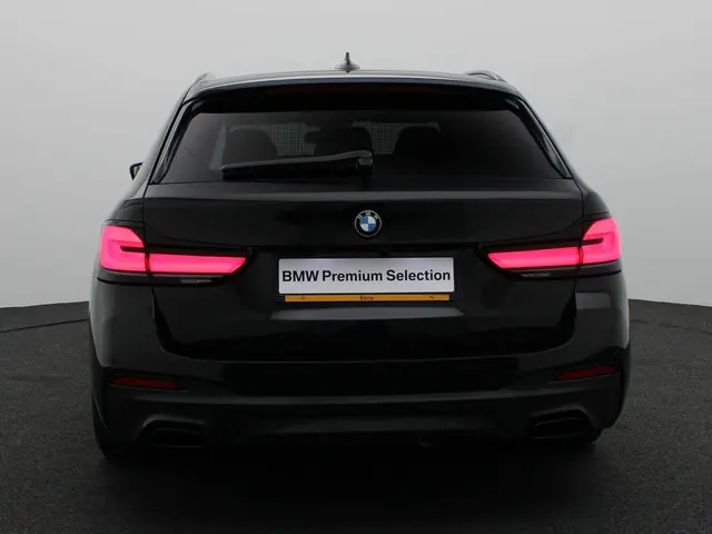 BMW 5 Serie Touring 530i 2020 Benzine 5
