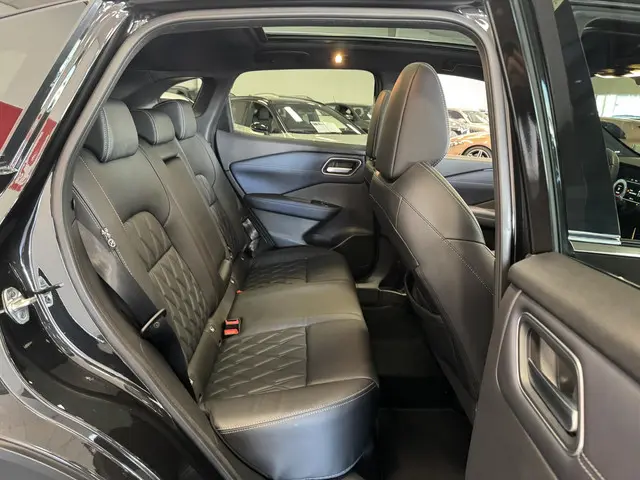 Nissan QASHQAI 1.3 MHEV Xtronic Tekna 2023 Benzine 13