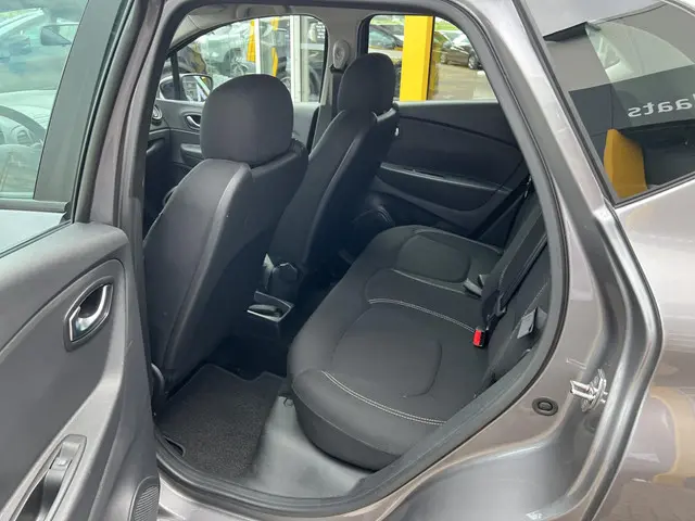 Renault Captur 0.9 TCe Limited 2018 Benzine 8