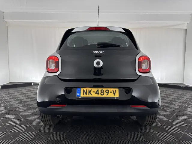 Smart Forfour 1.0 Pure Cool&Audio Pack 2017 Benzine 5