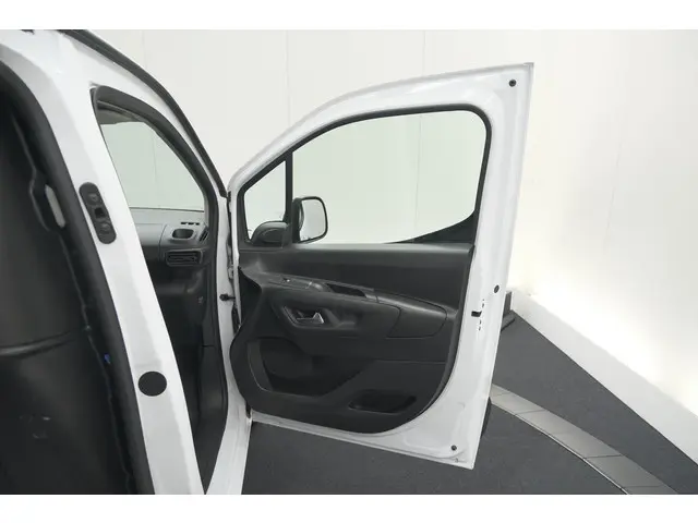 Peugeot Partner 1.5 BlueHDi 100 S&S L1 2024 Diesel 53