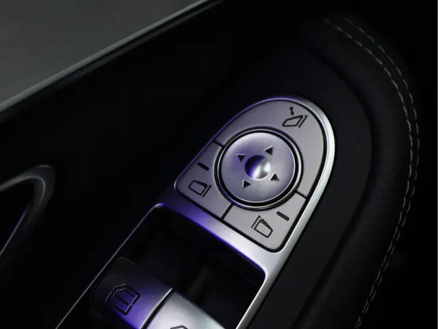 Mercedes-Benz C-Klasse 180 AMG-line 2019 Benzine 34