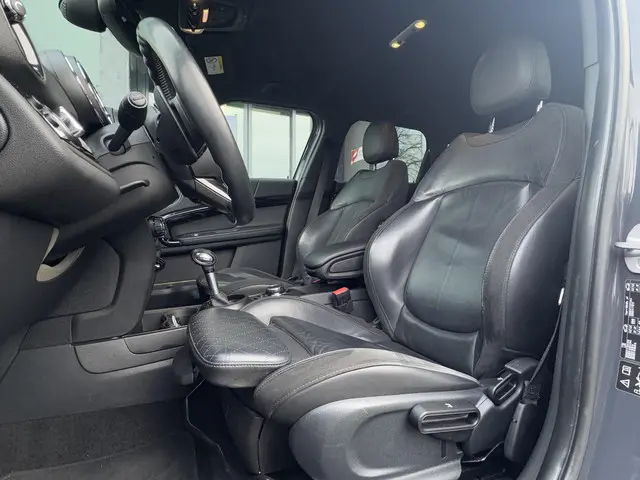 MINI Countryman 3