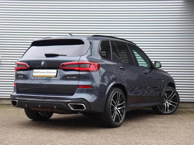 BMW X5 xDrive40i 2019 Benzine 2