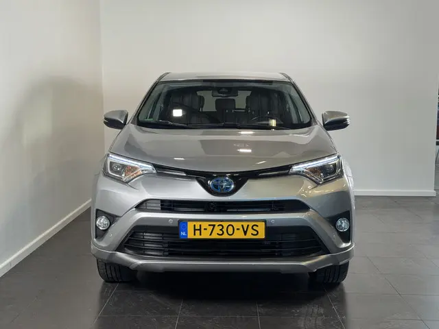 Toyota RAV4 2.5 Hybrid AWD Style 2017 Hybride Benzine 3