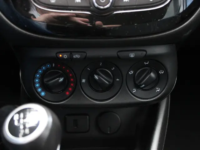 Opel Corsa 1.4 Black Edition 2018 Benzine 9