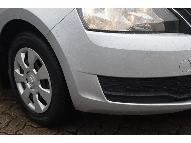 Škoda Rapid 1.2 TSI Greentech Edition 2017 Benzine 12