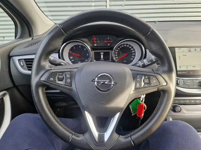 Opel Astra 1.6 CDTI Innovation 2018 Diesel 10