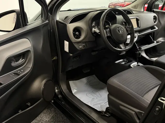 Toyota Yaris 1.5 Hybrid Aspiration 2018 Hybride Benzine 28