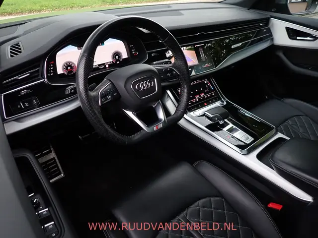 Audi Q8 55 TFSI QUATTRO 2020 Benzine 9