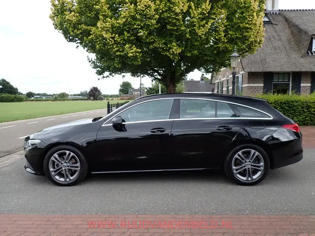 Mercedes-Benz CLA Shooting Brake 180 2020 Benzine 6