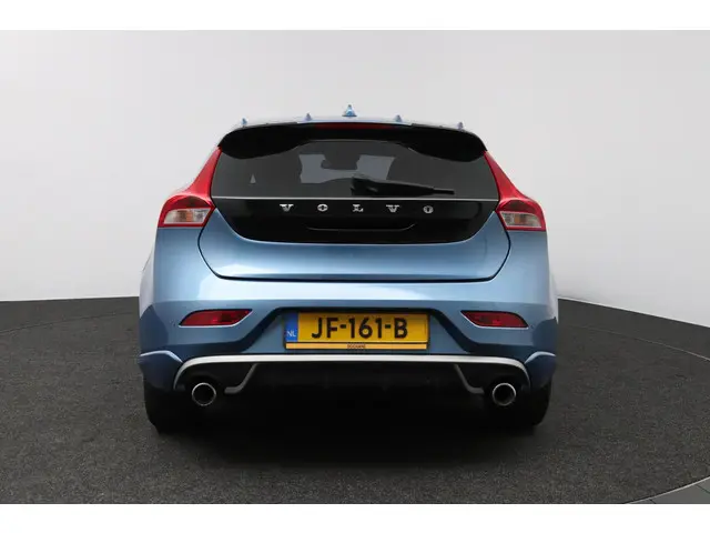 Volvo V40 2.0 D2 R-Design 2016 Diesel 35