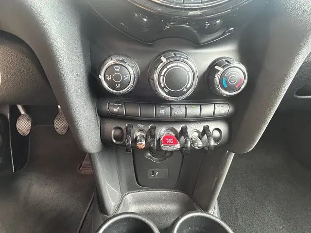 MINI One Mini 1.5 Pepper 2020 Benzine 10