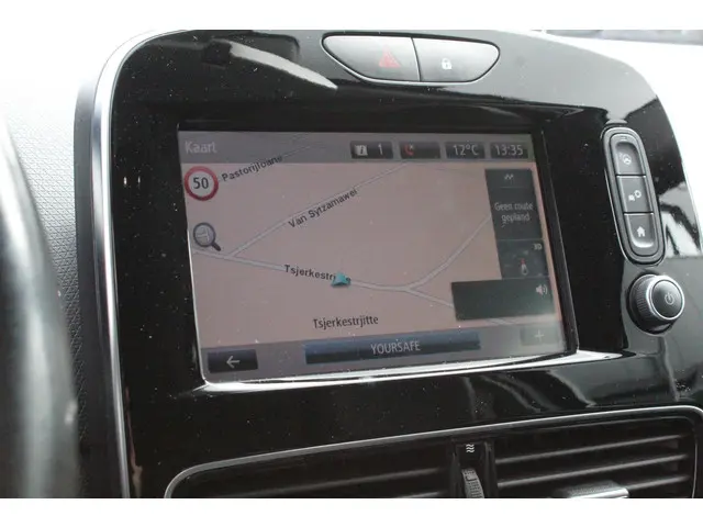 Renault Clio 1.2 TCe Intens 2017 Benzine 25