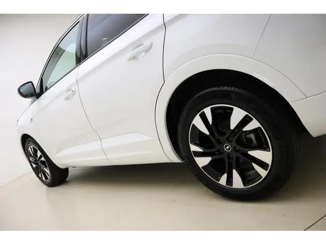 Opel Grandland 1.2 Turbo 130pk Level 4 2024 Benzine 21
