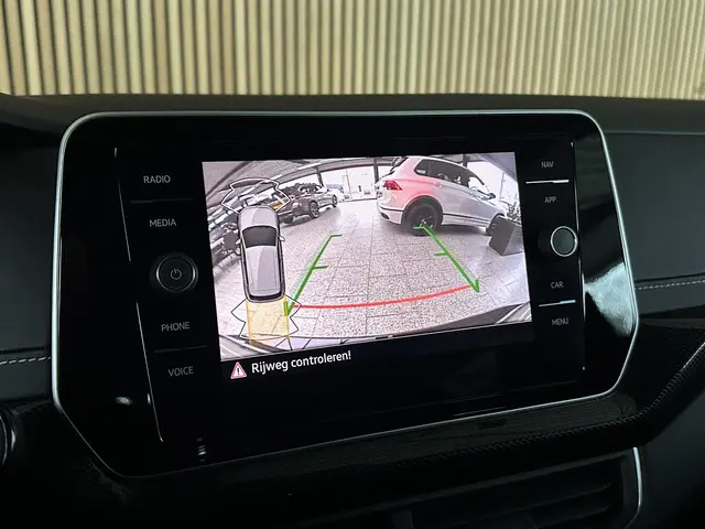 Volkswagen T-Cross 1.5 TSI R-Line Business 2024 Benzine 17