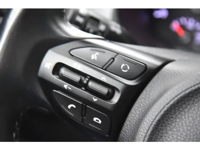 Kia Stonic 1.0 T-GDi DynamicLine 2020 Benzine 13