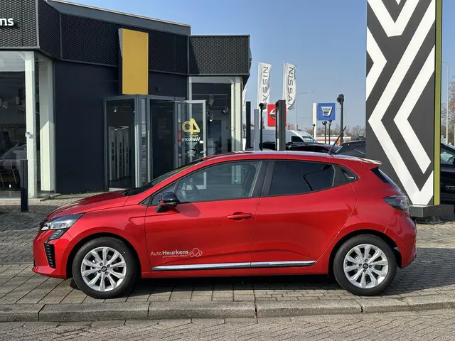 Renault Clio TCe 90 GPF Evolution 2025 Benzine 23