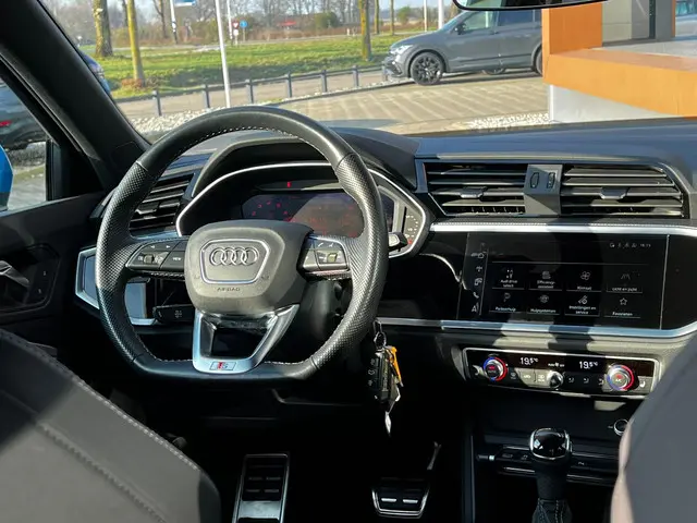 Audi Q3 2