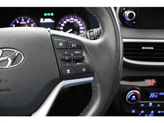 Hyundai Tucson 1.6 T-GDI Premium Sky 2019 Benzine 17
