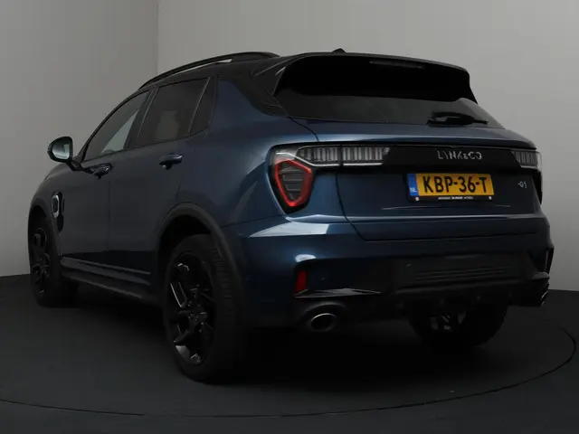 Lynk & Co 01 1.5 2023 Hybride Benzine 37