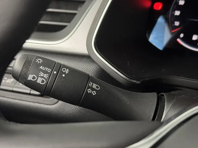 Renault Captur 1.0 TCe 90 techno 2024 Benzine 35