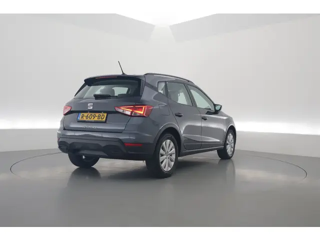 SEAT Arona 1.0 TSI 2022 Benzine 2