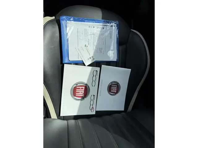 Fiat 500 1.0 Hybrid Rockstar 2021 Benzine 26